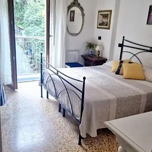 Vincenzina , Monterosso al Mare Italia